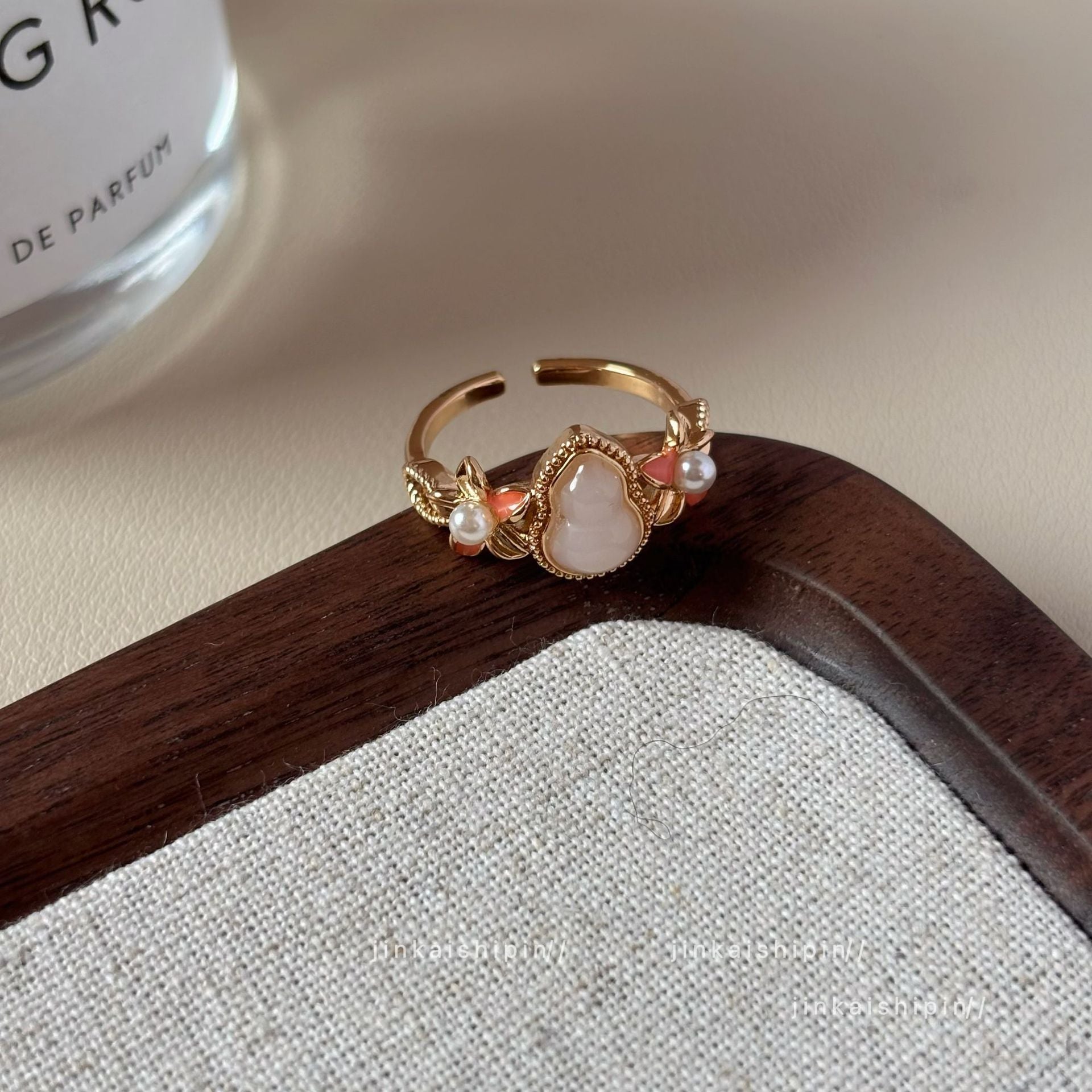 Wholesale Super Immortal Gentle All-match Golden Butterfly Flower Ring