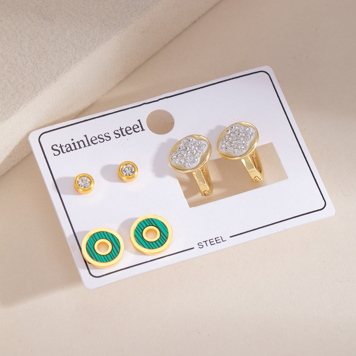 Wholesale Stainless Steel Earrings with Gold Star Rhinestone Red Circle Hoop Party Wear Fashion Accessory