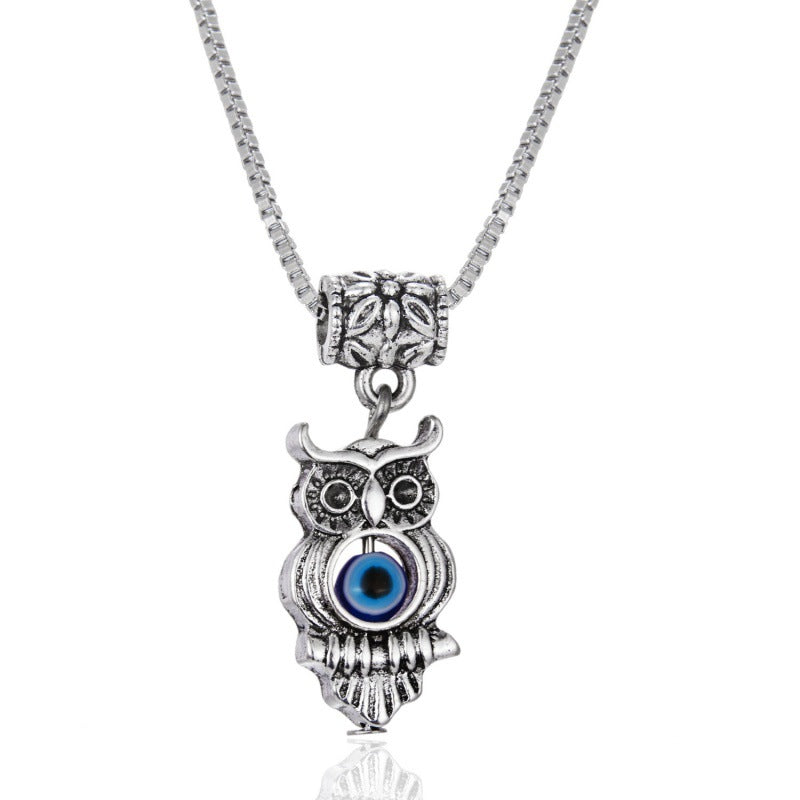 Wholesale  butterfly turtle hollow blue eyes squint animal pendant  necklace