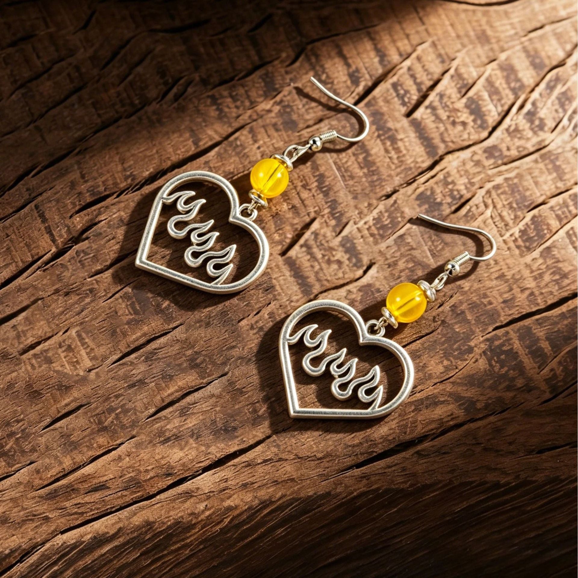 Wholesale Cross-Border Retro Hollow Flame Heart Pendant Earrings for Women,  High-End European and American Style,  Exaggerated Heart-Shaped Earrings,  Trendy and Unique