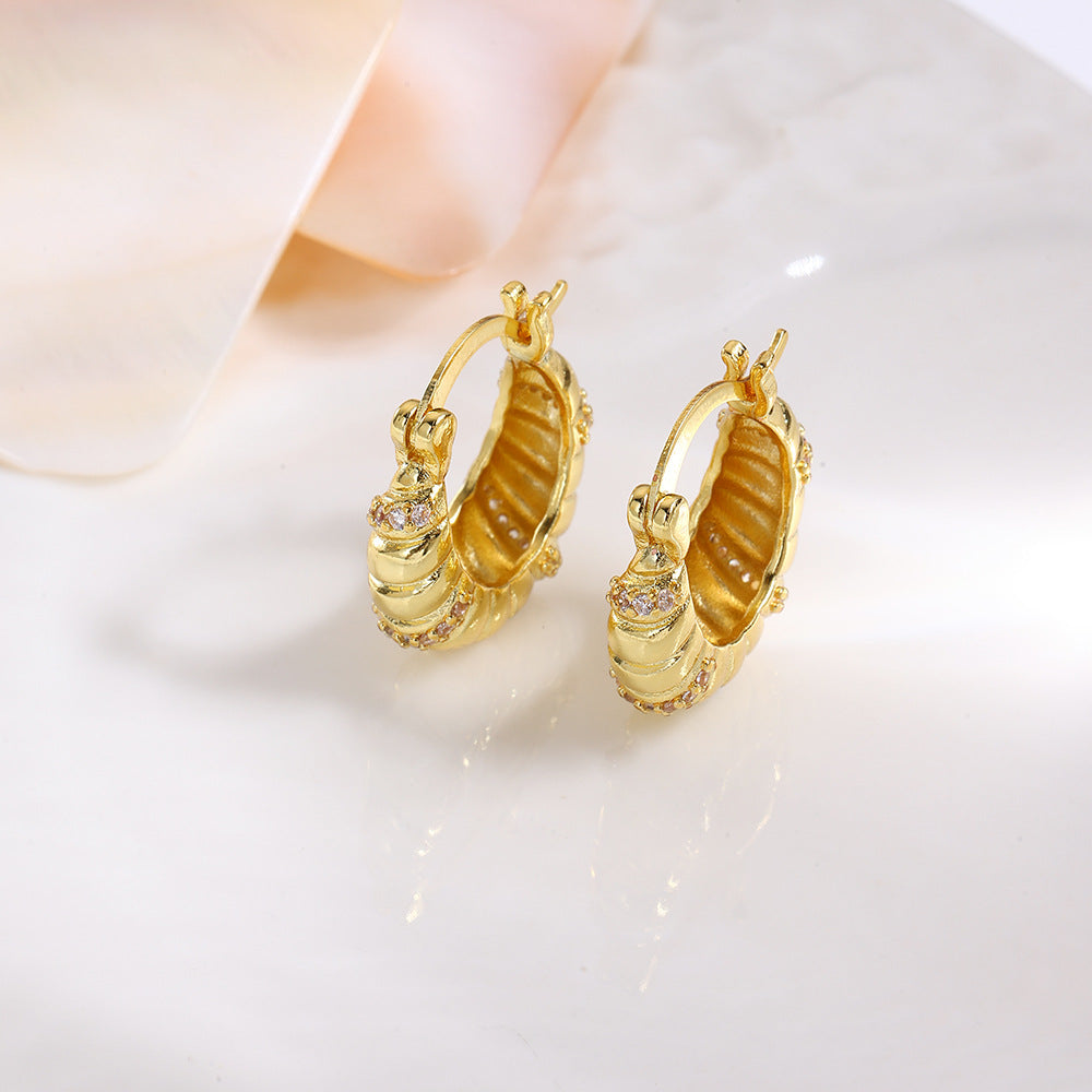Wholesale  18K Gold Stylish Simple and Fashionable U-Shaped Twist Thread Earrings