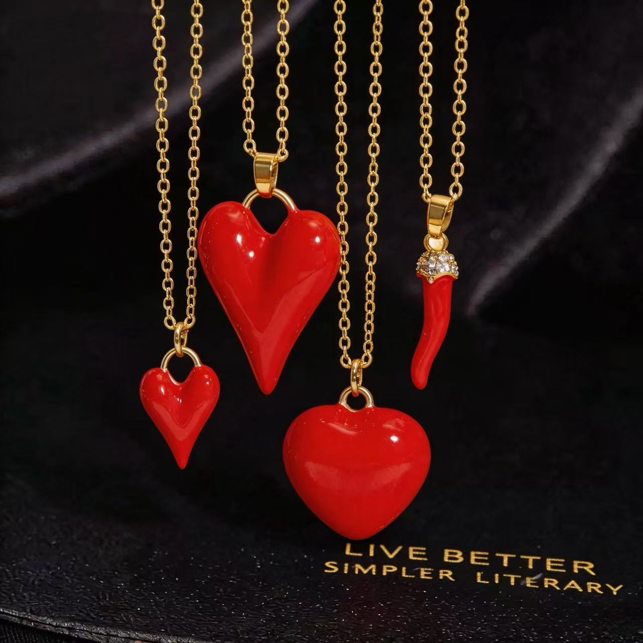 Wholesale Retro Red Heart Pendant Necklace For Women Copper Zircon Long Chain Gift Fashion Accessory