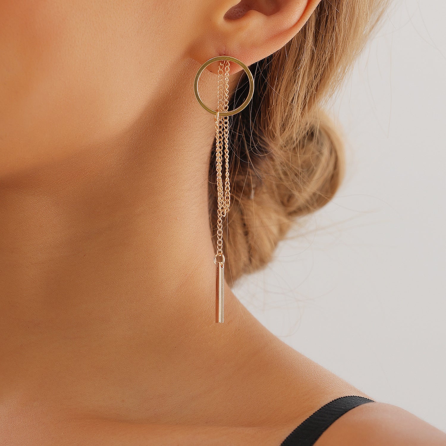 Wholesale  geometric hollow round long tassel earrings