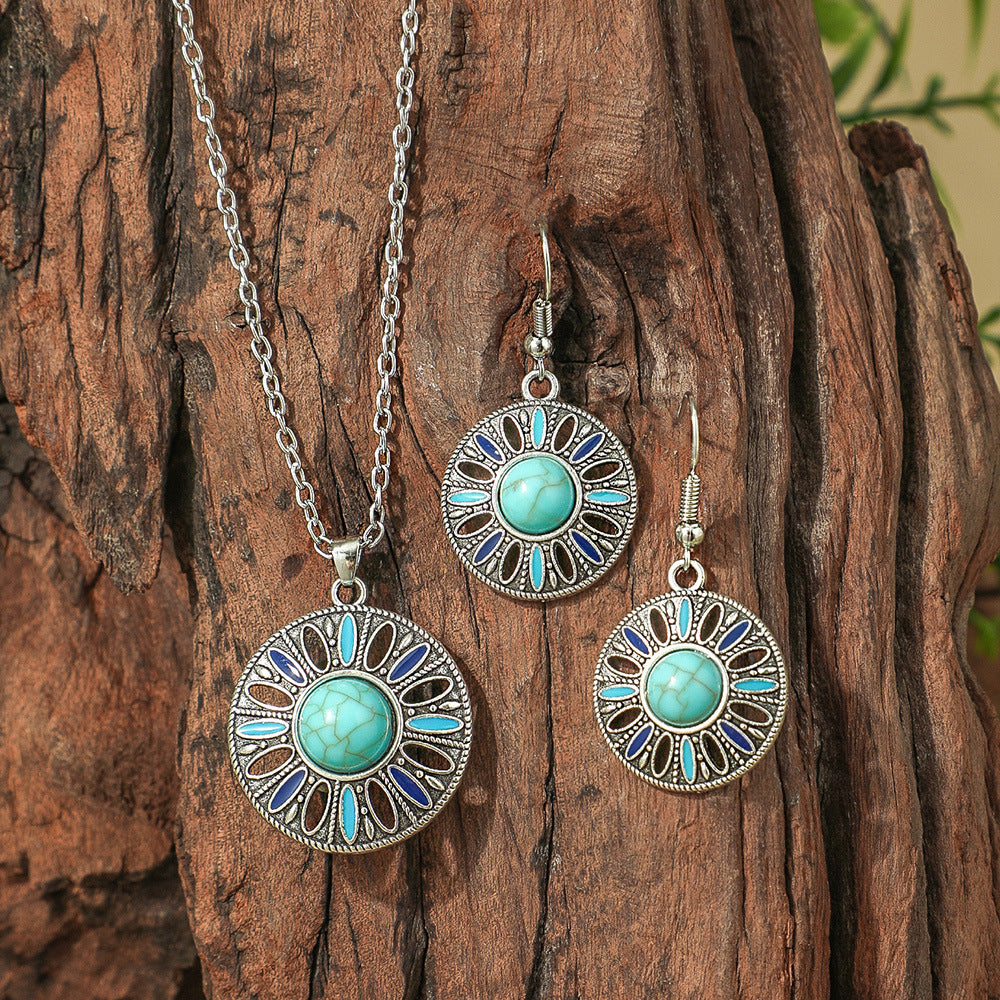 Wholesale Bohemian Turquoise Hollow Geometric Earrings and Necklace Set Fashion Accessory Gift