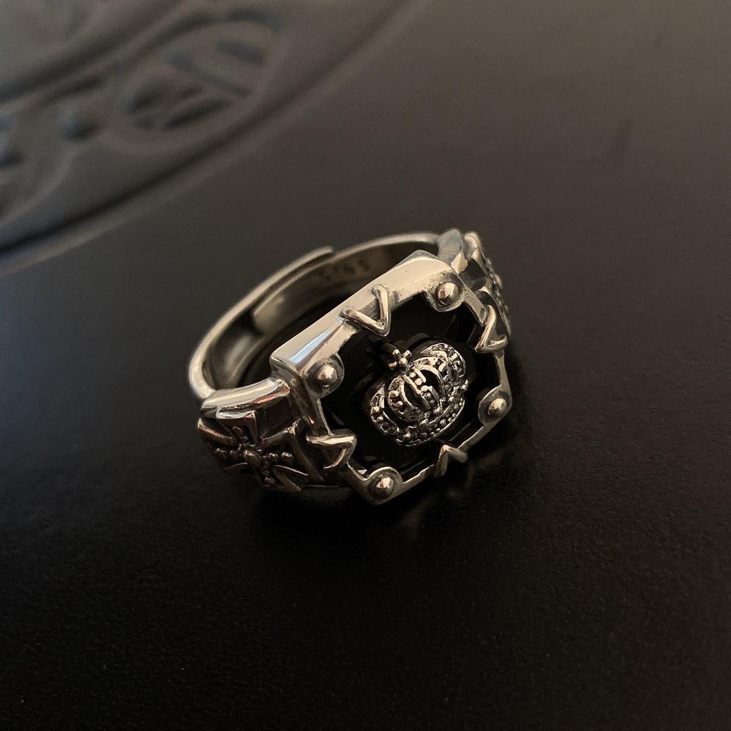 Wholesale Vintage Crown Cross Ring Distressed Finish for Everyday Wear Jewelry Accessory