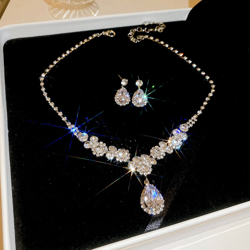 Wholesale  Light Luxury Water Drop Zircon Diamond Earrings Necklace