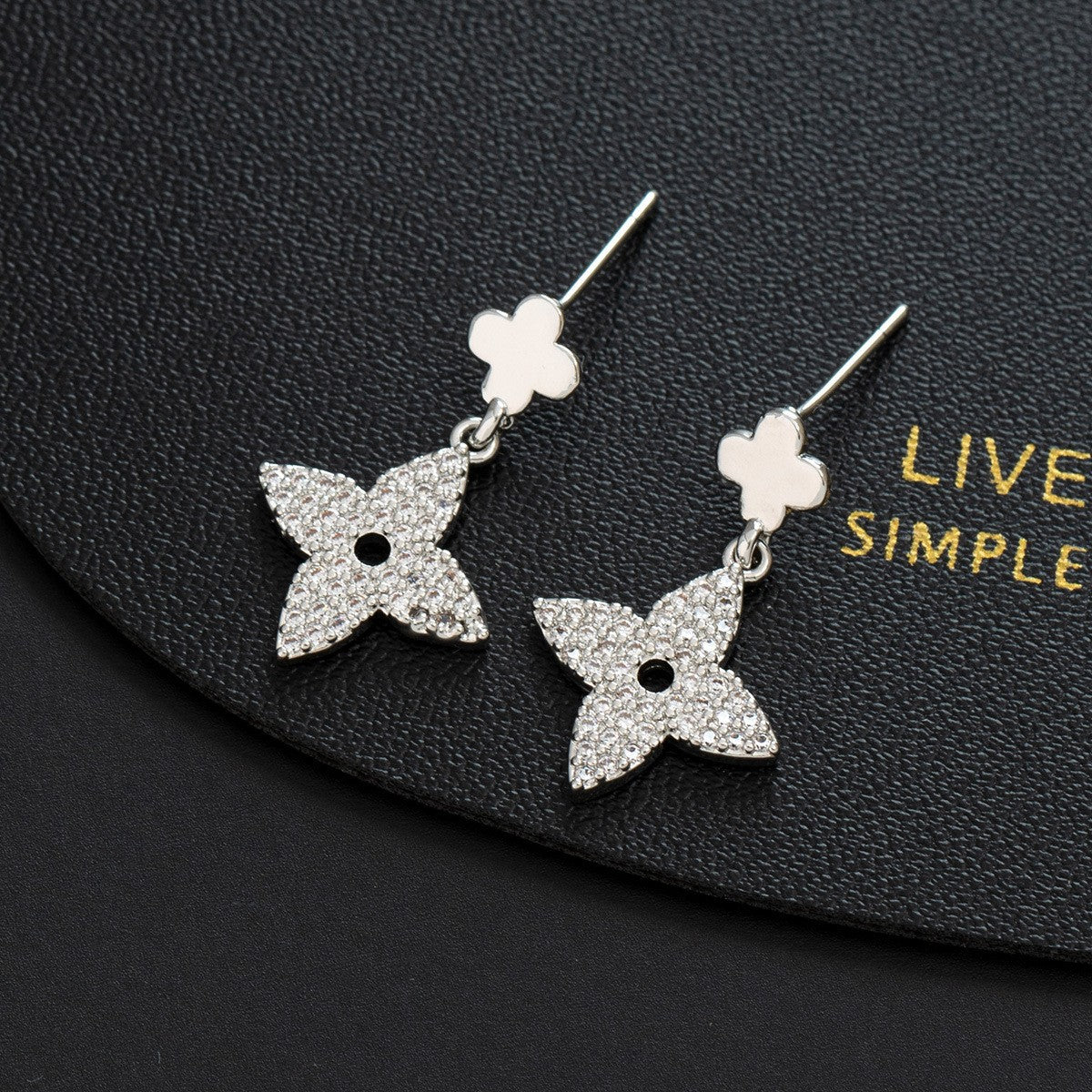 Wholesale Copper Electroplated Four Leaf Clover Flower Earrings For Women Korean Style Rhinestone Minimalist Design Fashion Accessory For Everyday Wear Or Gift
