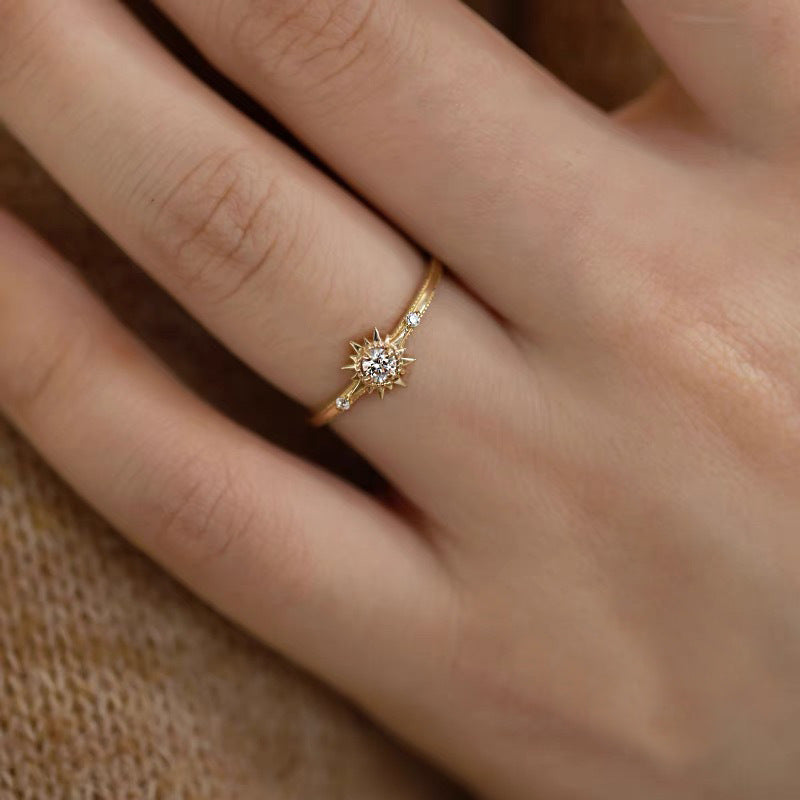 Wholesale  Simple Sun  Diamond-encrusted Gold Ring