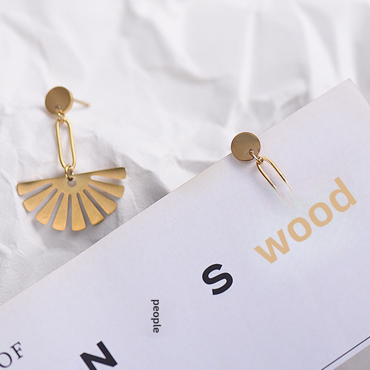 Wholesale creative stainless steel fan-shaped earrings