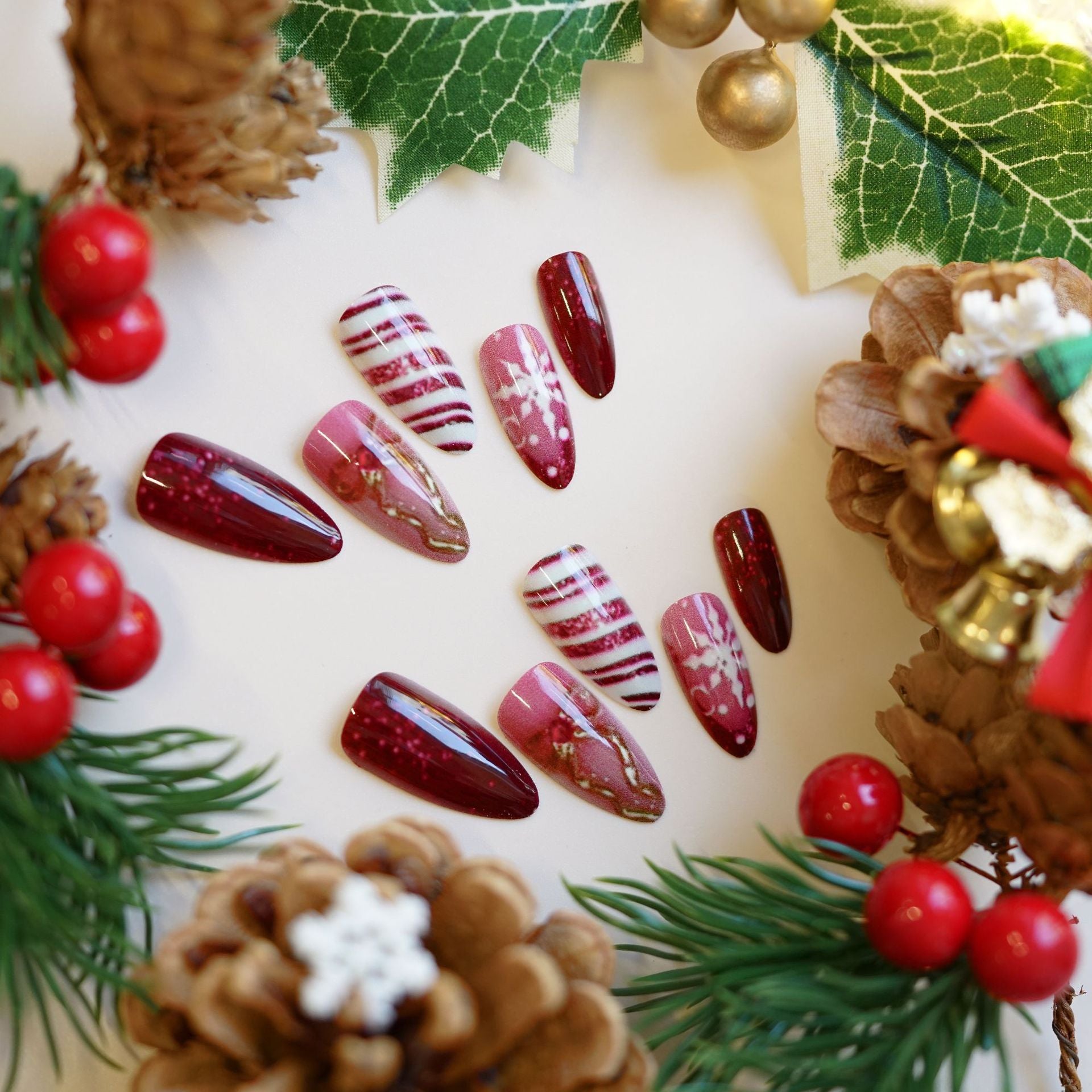 Wholesale 24 Pieces/ box Christmas Bow Stripe Nails Kits Nail Stickers