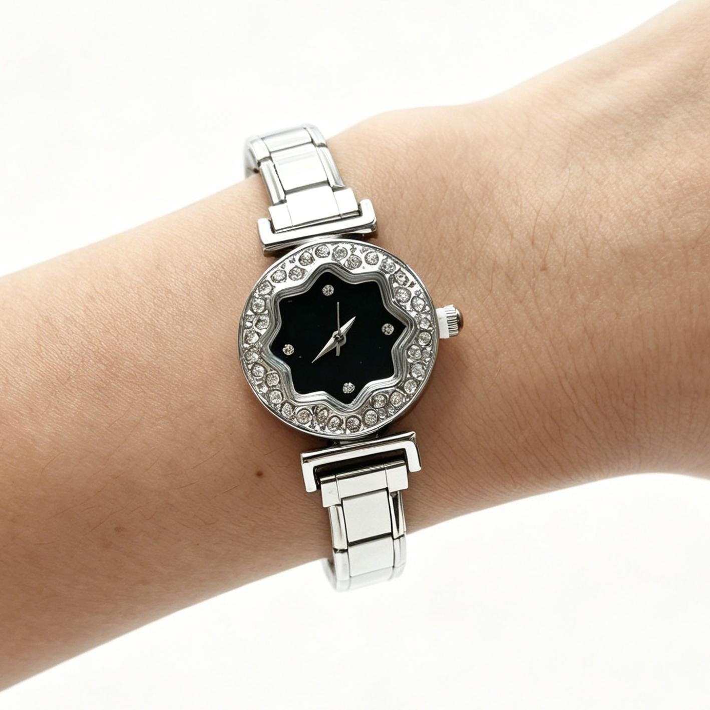 Wholesale Stainless Steel Modular Detachable Women' s Watch,  Flower Diamond Dial Quartz,  Fashion Accessory for Everyday Wear and Boutique Resale