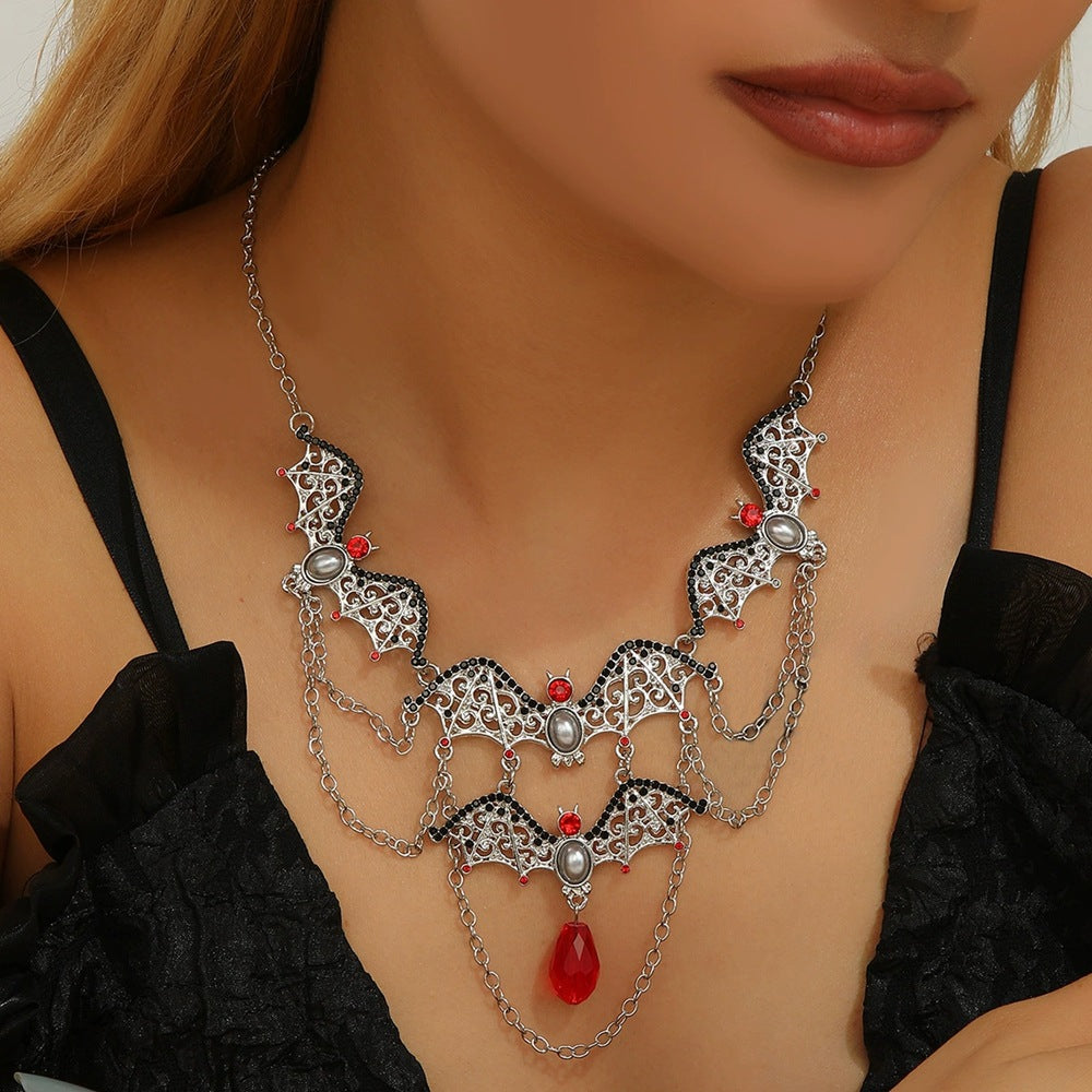 Wholesale Dark Punk  Bat Necklace Alloy Rhinestone Fashion Accessory for Women