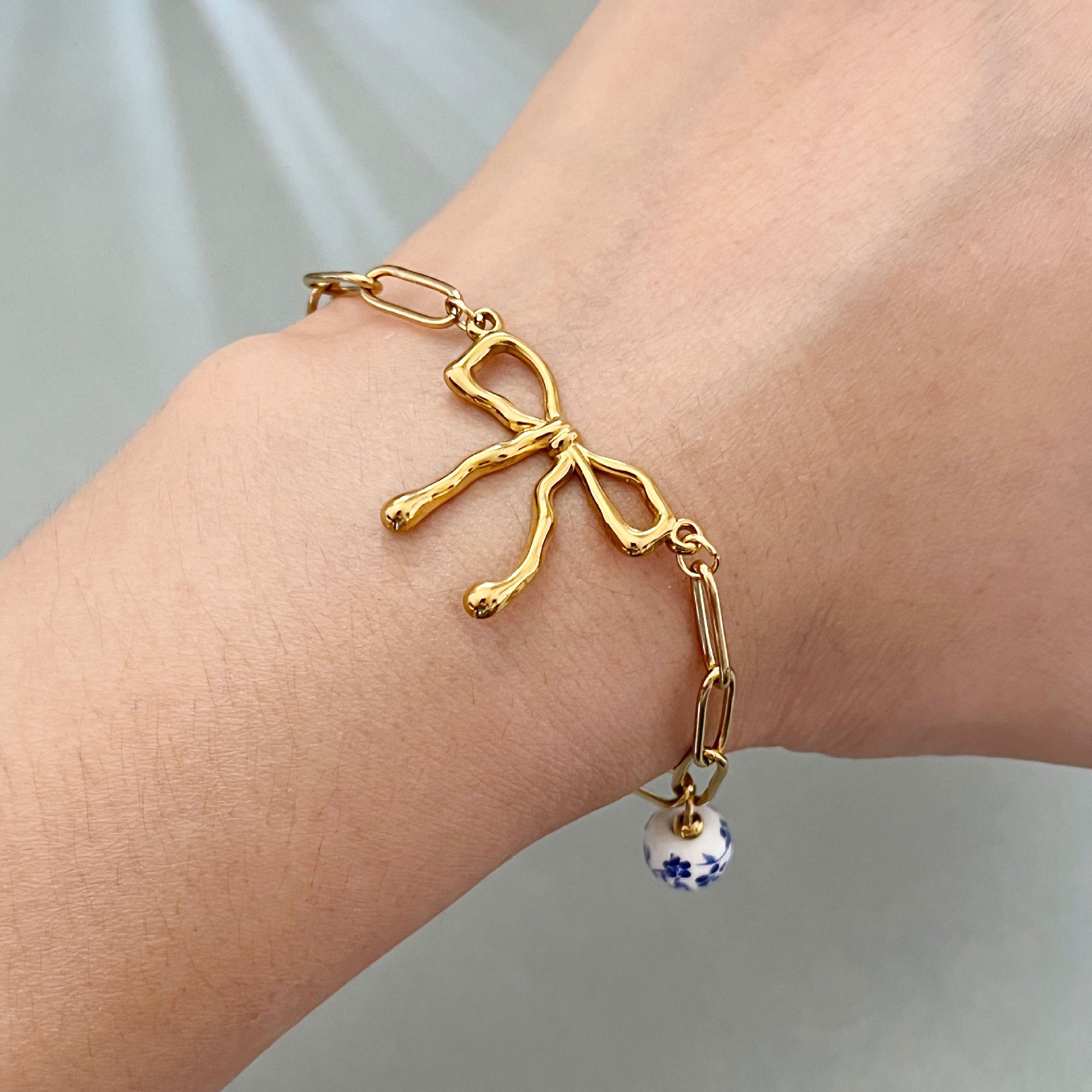 Wholesale heart bow bracelet