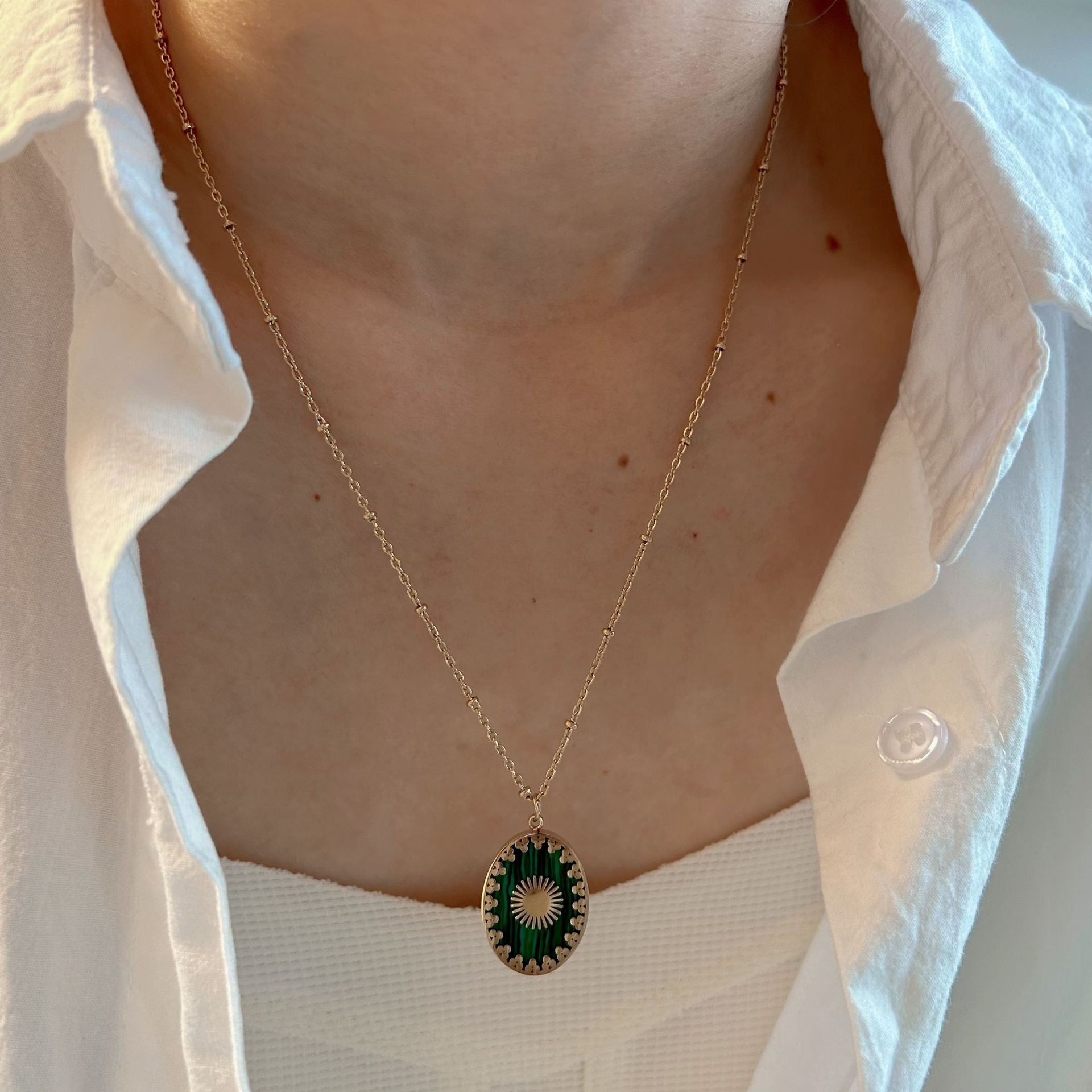 Wholesale Titanium Steel Green Agate Pearl Original Design Necklace