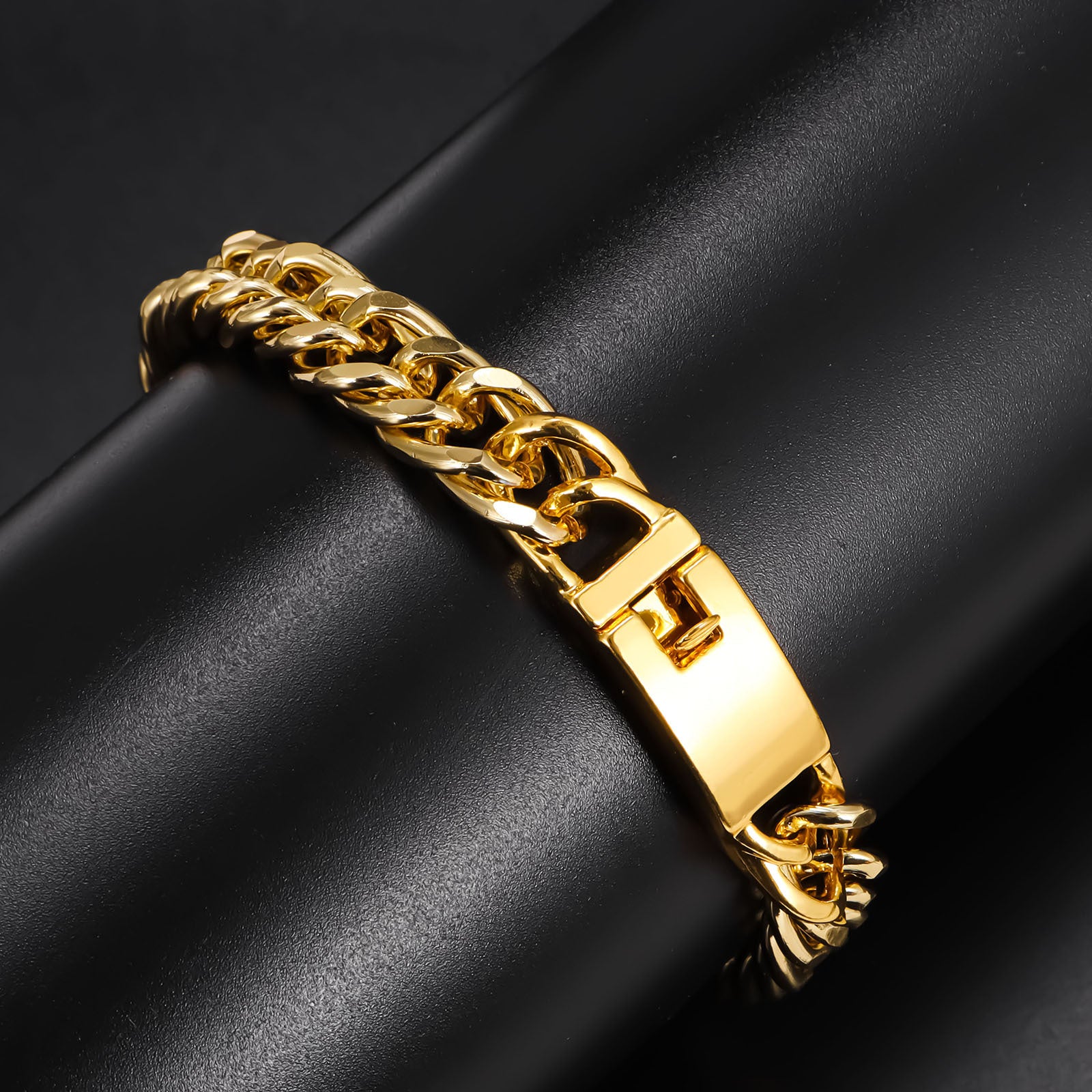 Wholesale Gold Plated 10mm Bracelet Men's Electroplated Alloy Double Buckle Bracelet ACC-BT-LR005