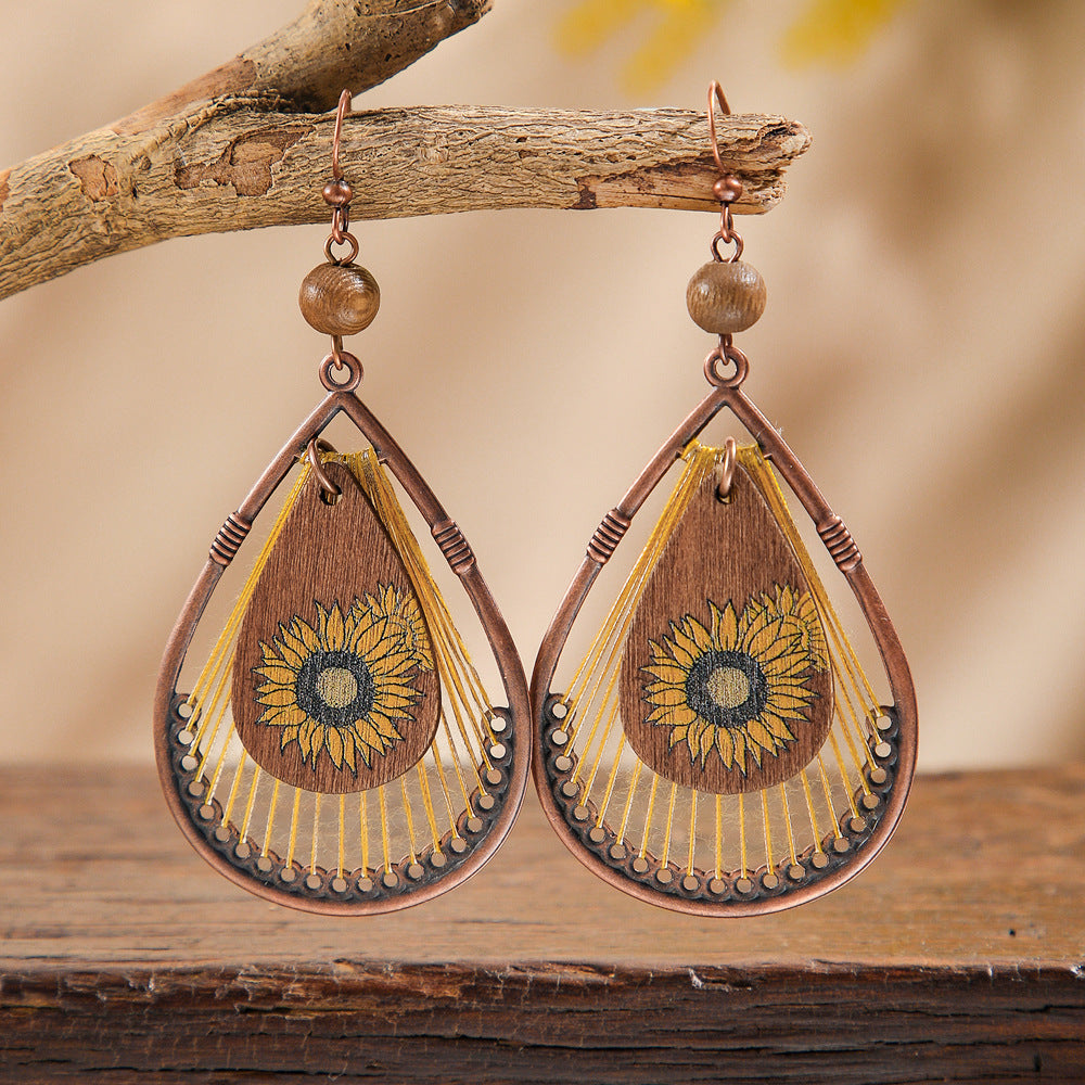 Wholesale Wooden Retro Ethnic Earrings Floral Water Drop Design Jewelry Accessory