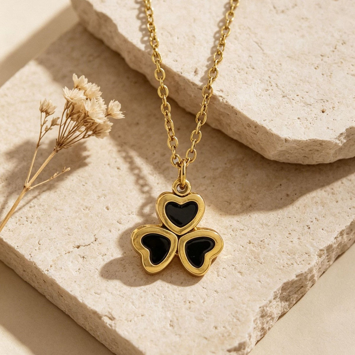 Wholesale Light Luxury Titanium Steel Black Clover Clavicle Necklace