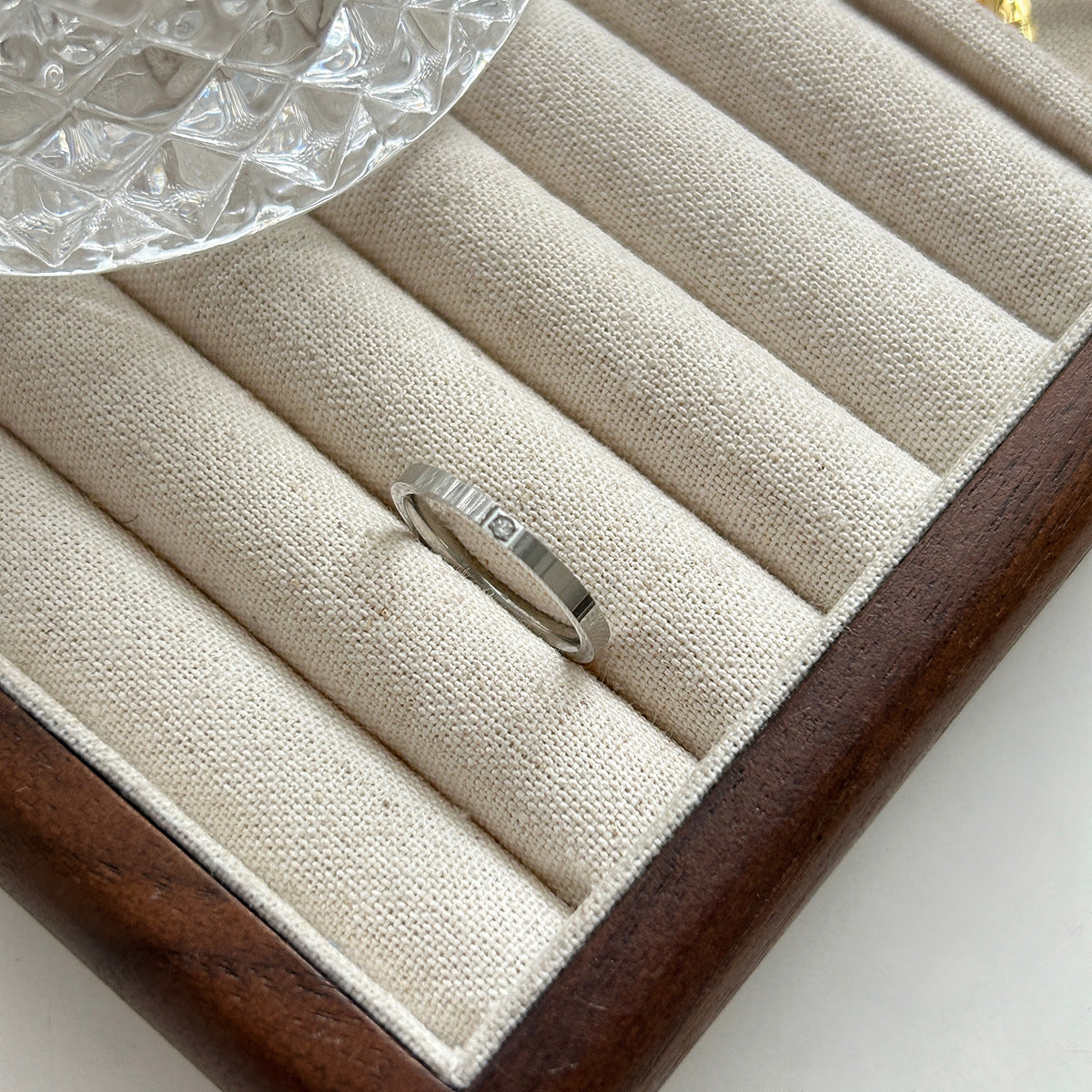 Wholesale Gold Pigment Ring Simple Single Diamond Ring