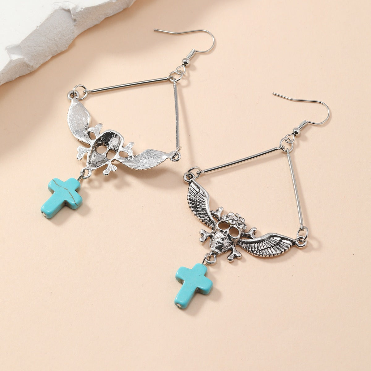 Wholesale Ancient Silver Skull Cross Alloy Earrings Gothic Jewelry Accessory for Boutique Resale