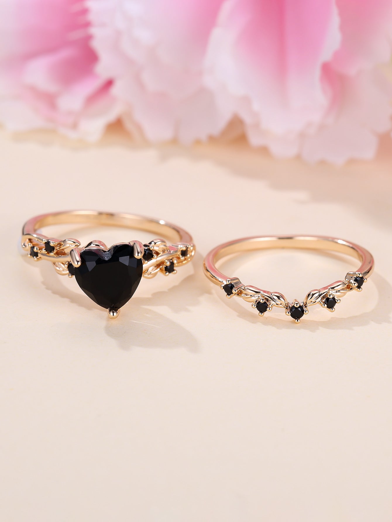 Wholesale Cute Heart Shaped Black Zircon Alloy Ring Set Unisex Trendy Fashion Jewelry Accessory Gift