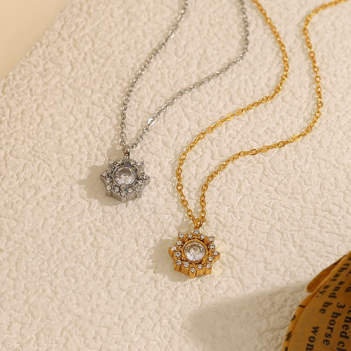 Wholesale Zircon Necklace Stainless Steel Sunflower Pendant Clavicle Chain