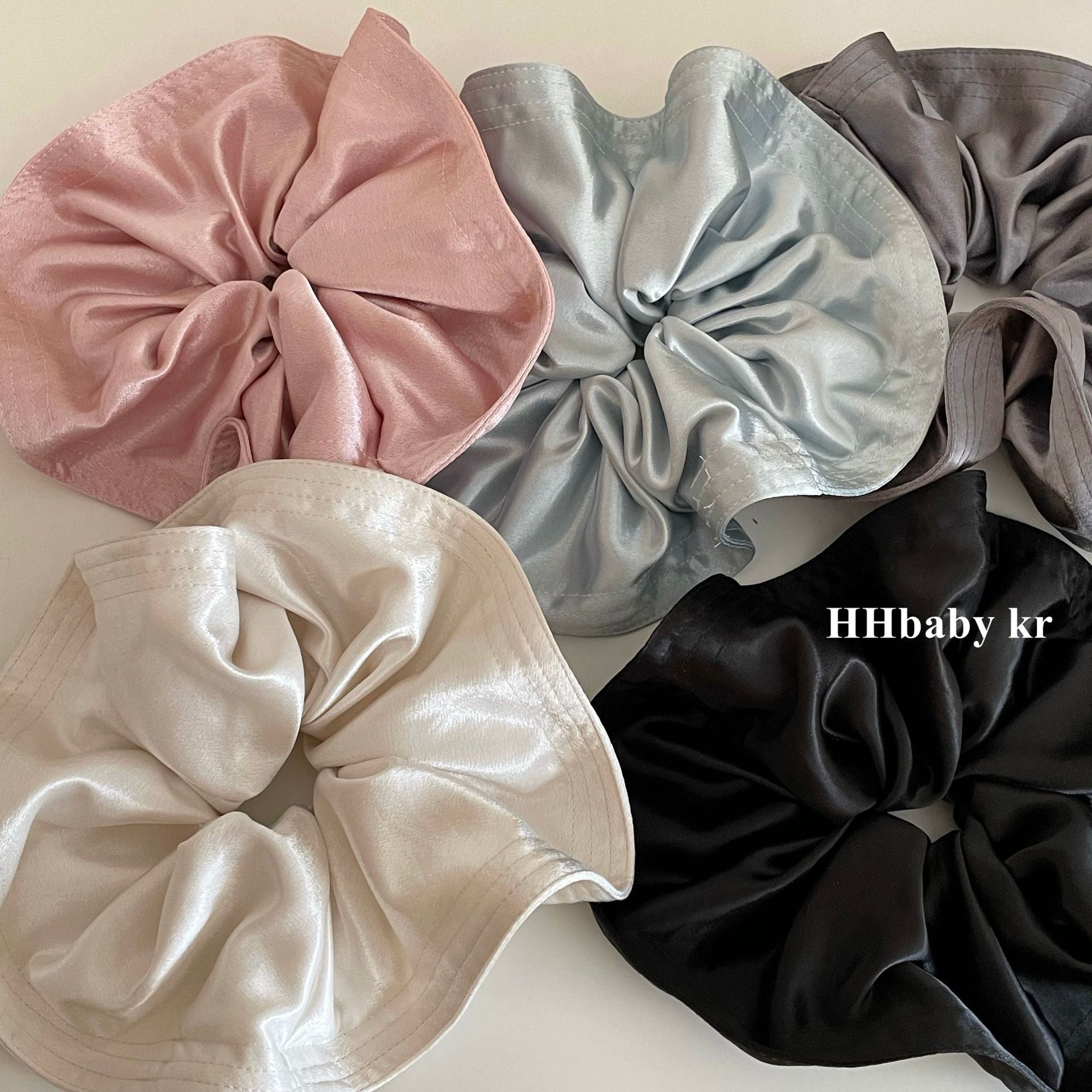 Wholesale Pearlescent satin luxury hair scrunchies