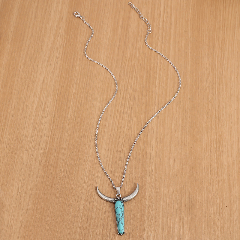 Wholesale Cross-border retro Thai silver turquoise horn pendant necklace European and American National Style Creative turquoise cow head necklace