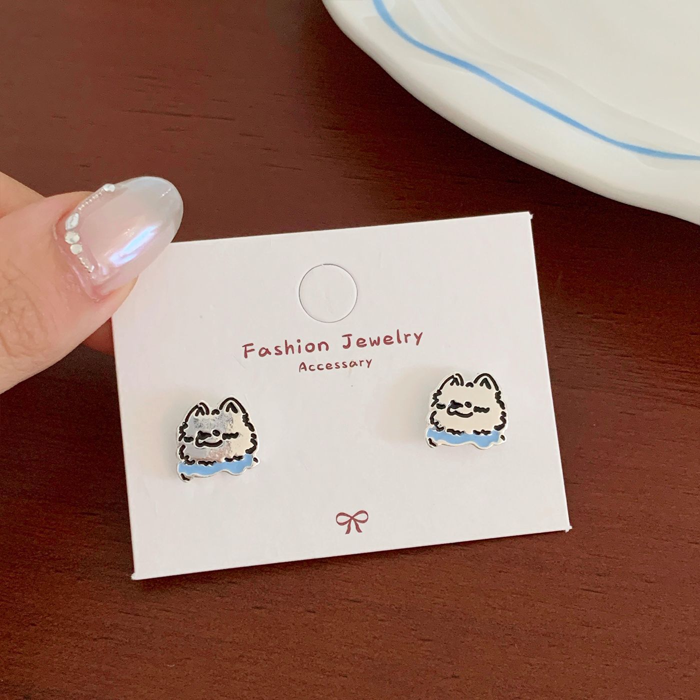 Wholesale Line graffiti blue dog earrings  silver needle cartoon cute small exquisite design earrings