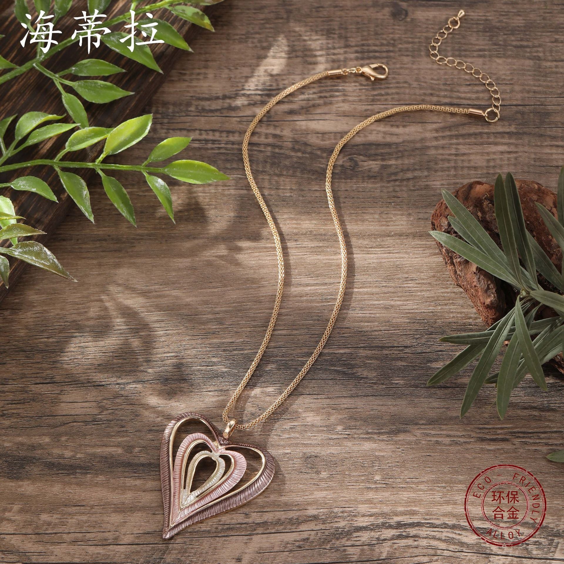 Wholesale color painting oil hollow love pendant creative heart-shaped  alloy necklace