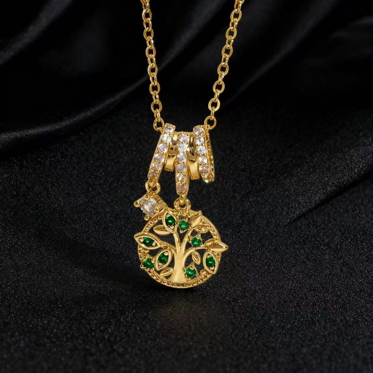 Wholesale Boutique Heart Flower Pendant Necklace Set Colorful Zircon Copper Jewelry Gift