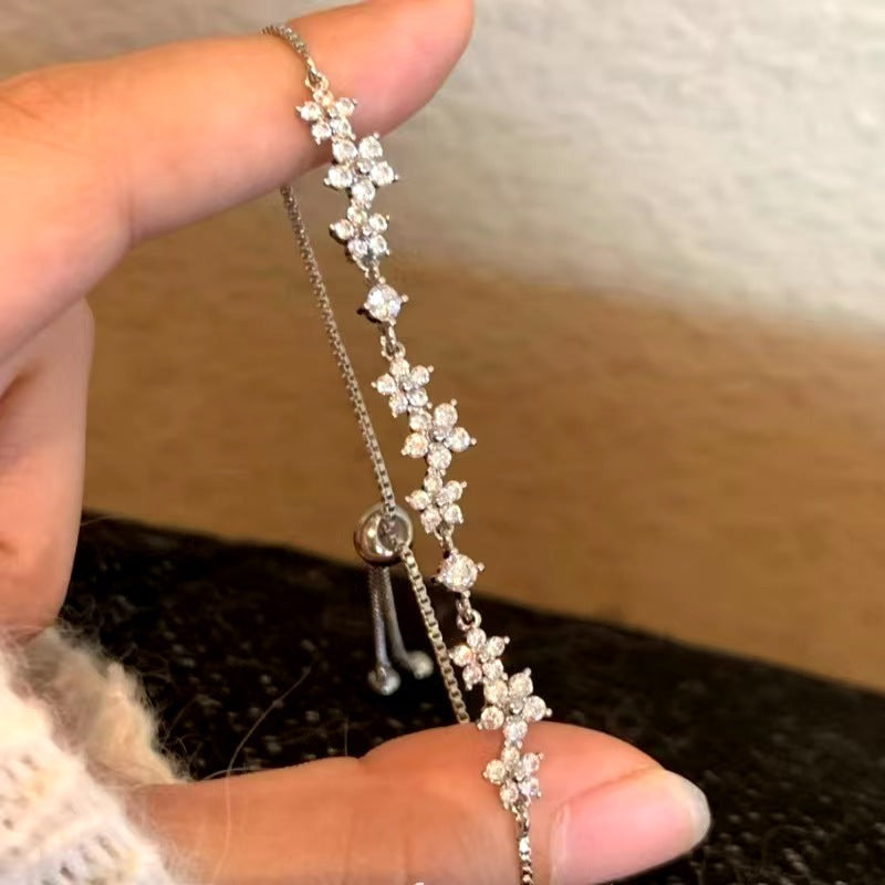 Wholesale French-Style Dreamy Floral Garden Bracelet for Women,  Korean Sweet Girl Dating Ins-Style Youthful Decorative Hand Jewelry
