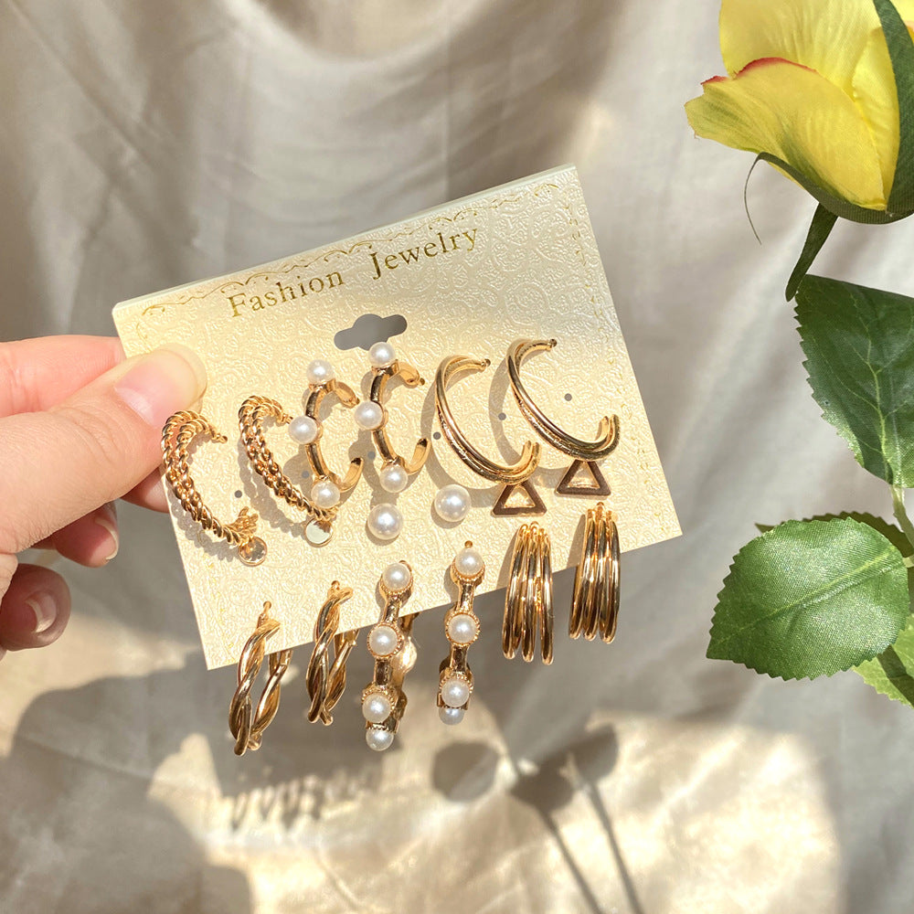 Wholesale  Retro Diamond-encrusted Pearl Women's Earrings Set