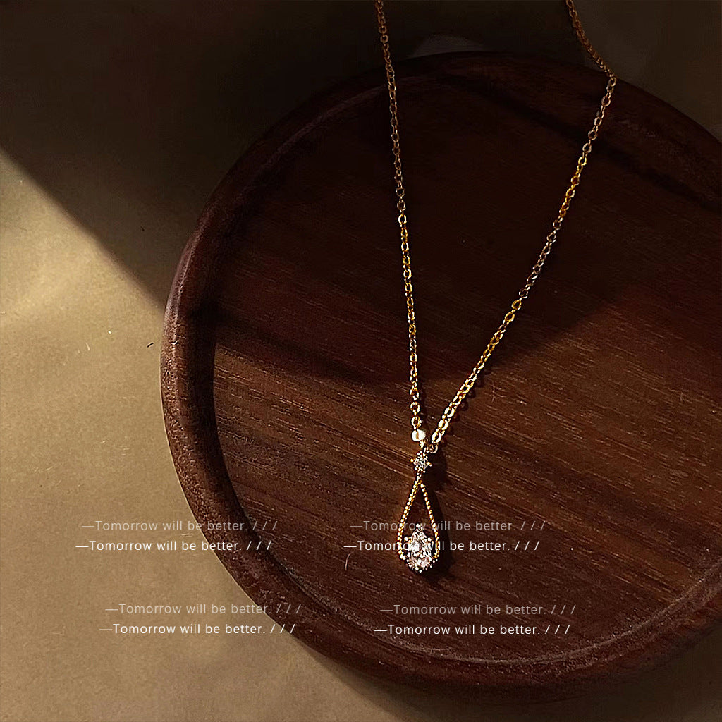Wholesale French Commuter Zircon Clavicle Necklace,  Elegant Design,  Jewelry Accessory for Women