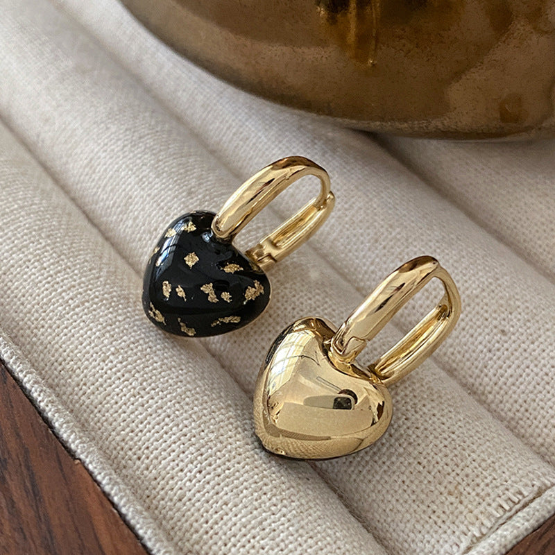 Wholesale light luxury black heart earrings