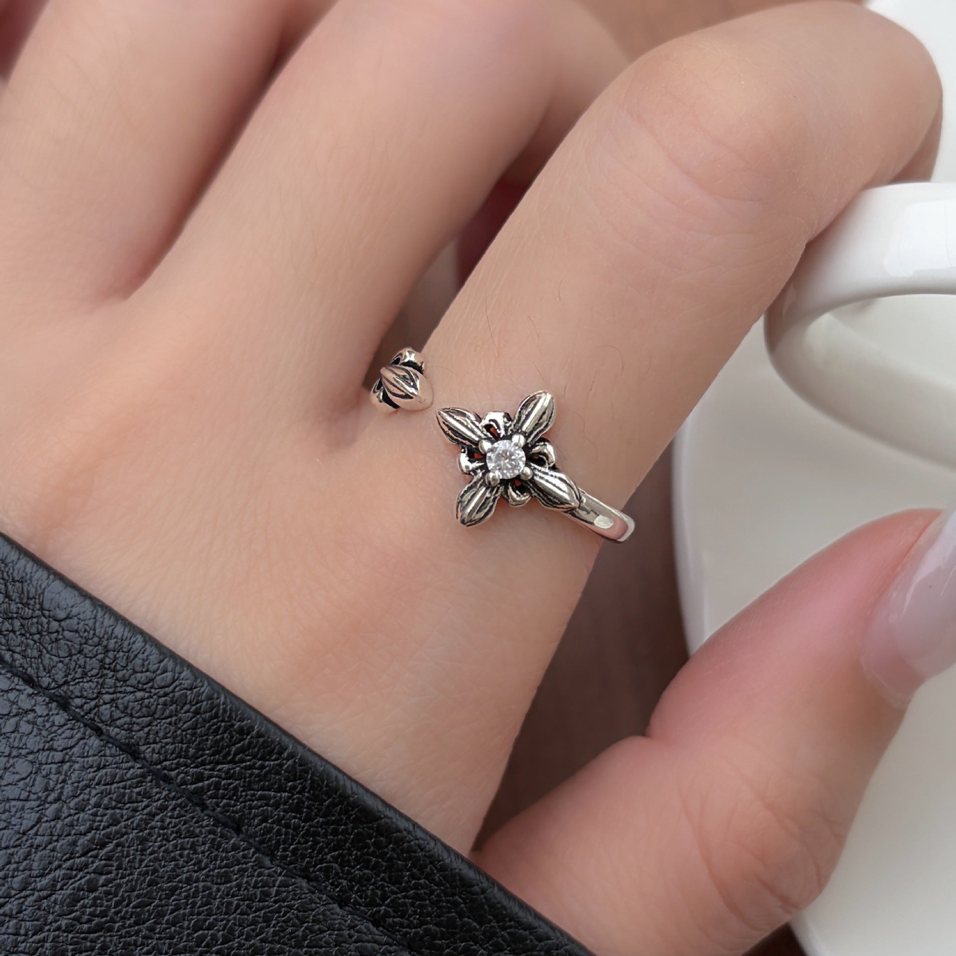Wholesale European and American Style Retro Distressed Cross Open Ring for Women,  Adjustable Index Finger Ring with a Cool and Stylish Vibe