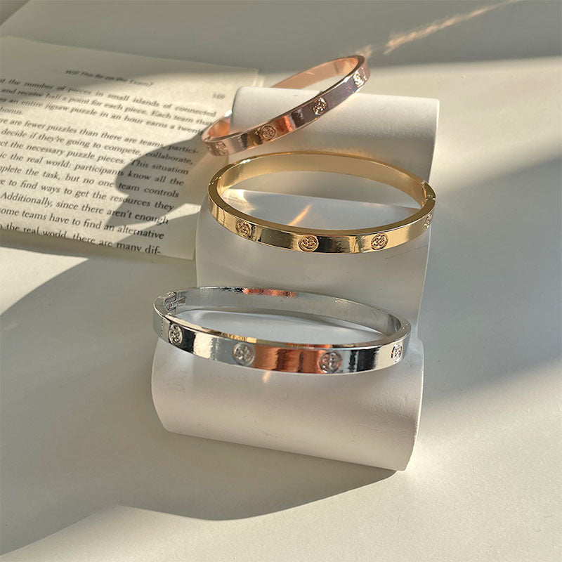 Wholesale Simple Fashion Couple Bracelet Set,  Gold Electroplated Metal Bangle,  Everyday Wear Jewelry Accessory for Resale