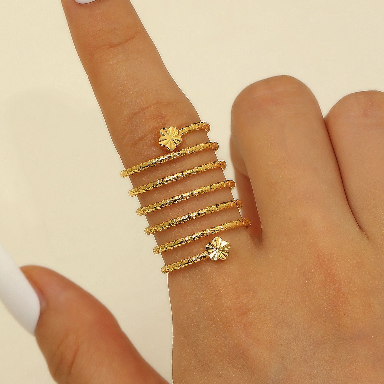 Anello irregolare da donna con linee geometriche in metallo con fiori e foglie all'ingrosso