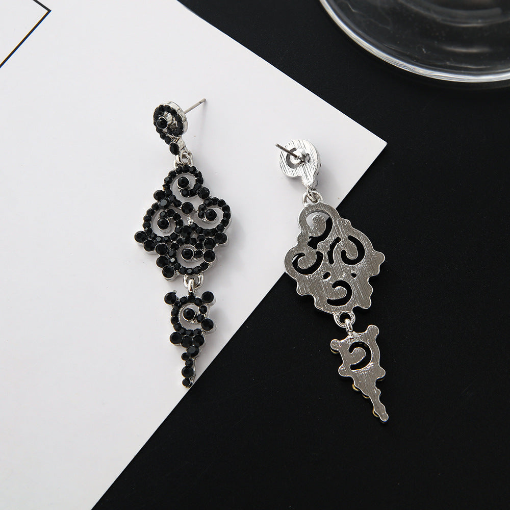 Wholesale Alloy Cut Out Diamond Long Earrings,  Retro Style Fashion Jewelry,  Everyday Wear Gift for Women