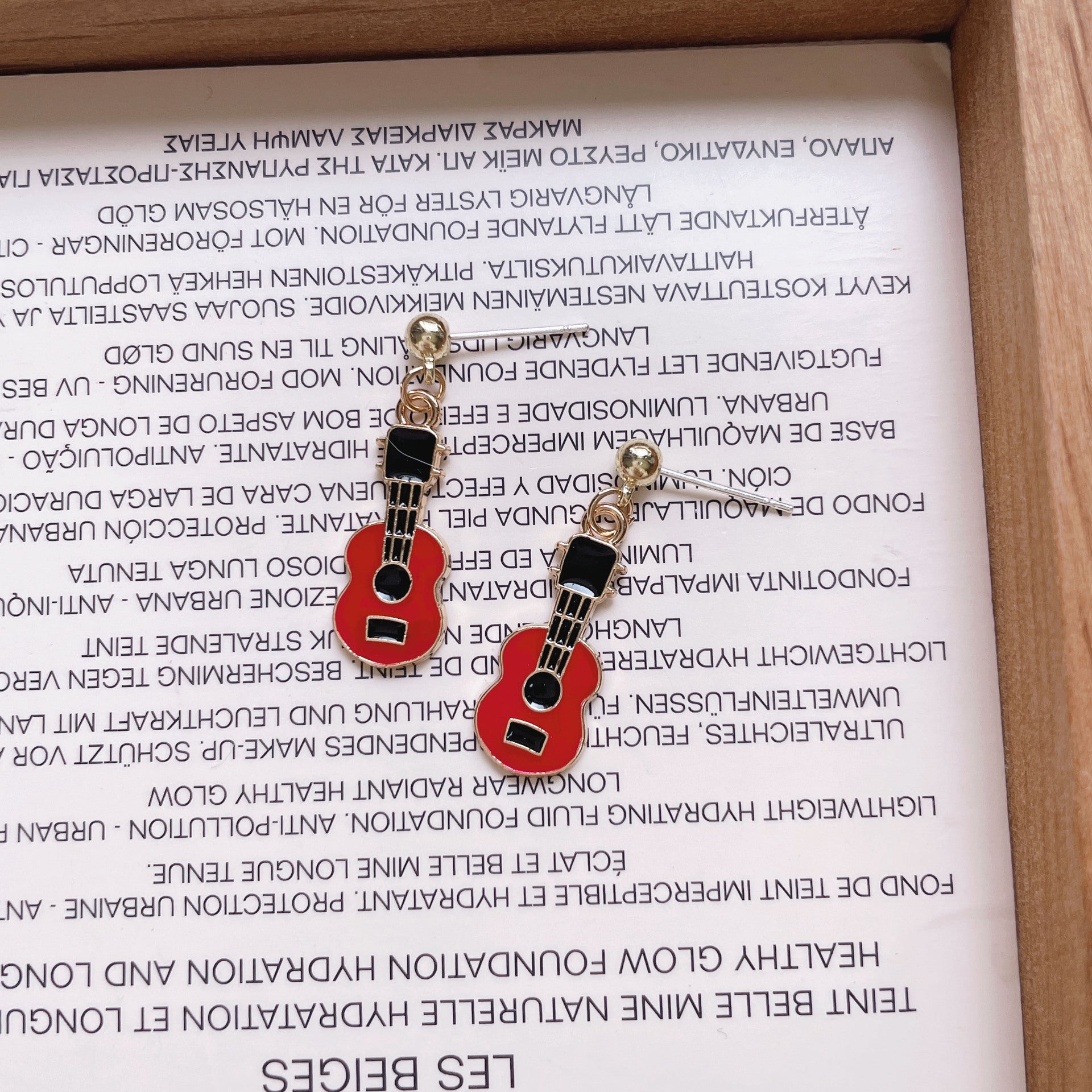 Wholesale Guitar Earrings Personality Rock Metal Earrings Clip Earrings ACC-ES-Yijia008