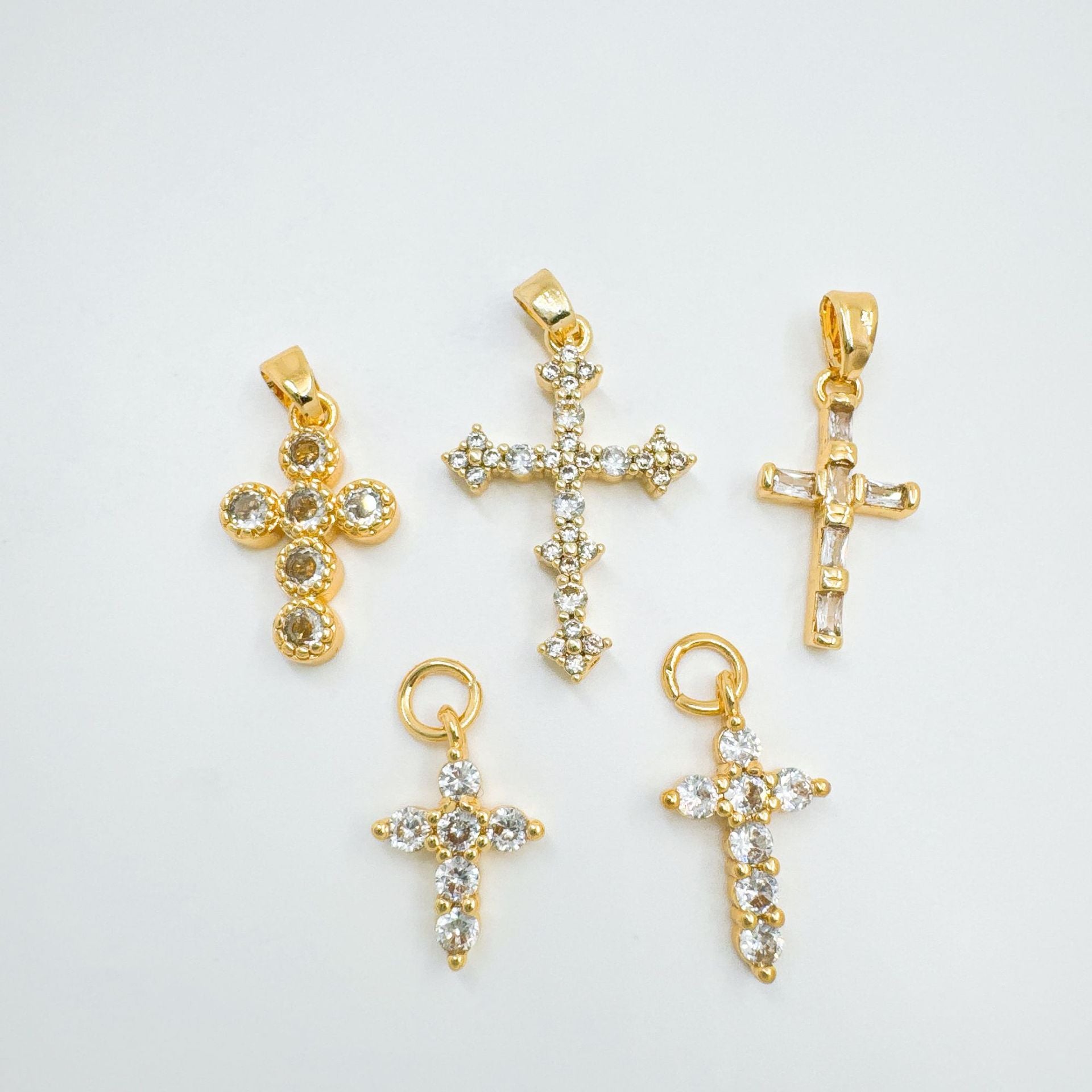 Wholesale Trendy Gold-Plated Micro-Inlaid Zircon Cross Pendant Necklace,  Fashion Accessory for Resale