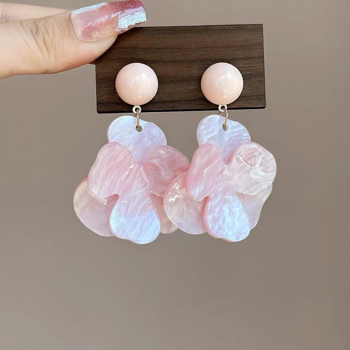 Wholesale Electroplated Flower Stud Earrings Colorful Gradient Petal Design Summer 2026 New Boutique Resale