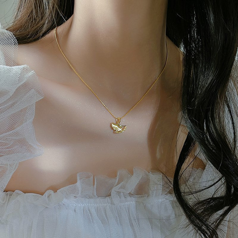 Wholesale Ginkgo Leaf Pendant Choker Necklaces Titanium Plated Steel Necklaces ACC-NE-YiBao008