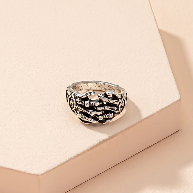 Wholesale Palm Ring Cool Hip-Hop Street Ins Style Retro Old Stylish Fashion Skull Five-Claw Ring