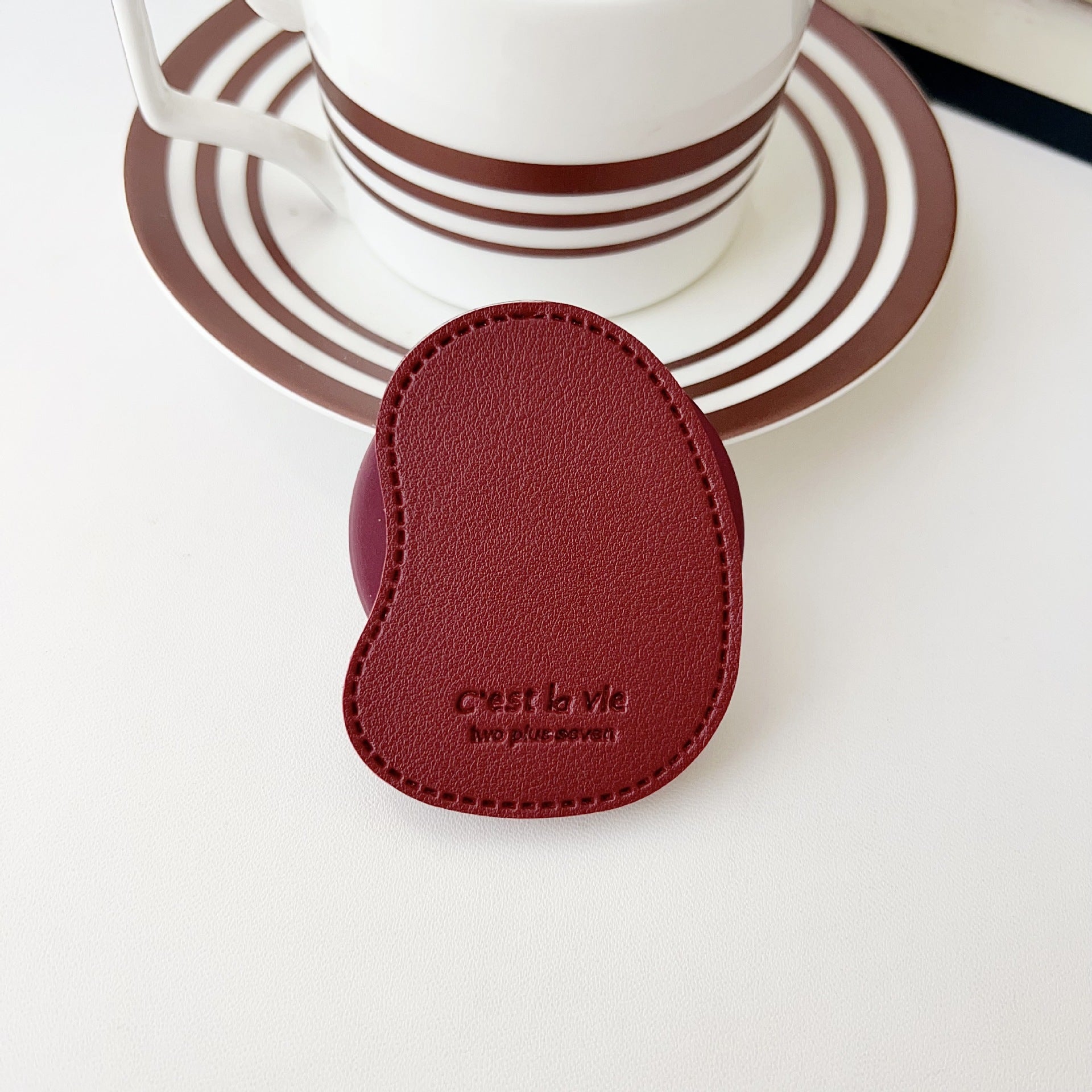 Wholesale Film-textured potato-shaped creative phone holder