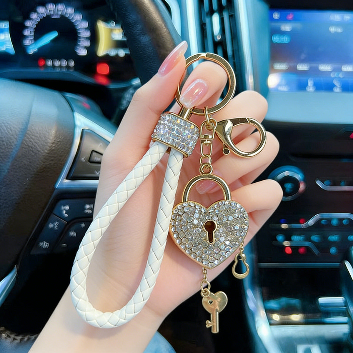 Wholesale Cute Heart Rhinestone Keychain,  Alloy Key Ring with Braided Rope,  Decorative Accessory for Bags