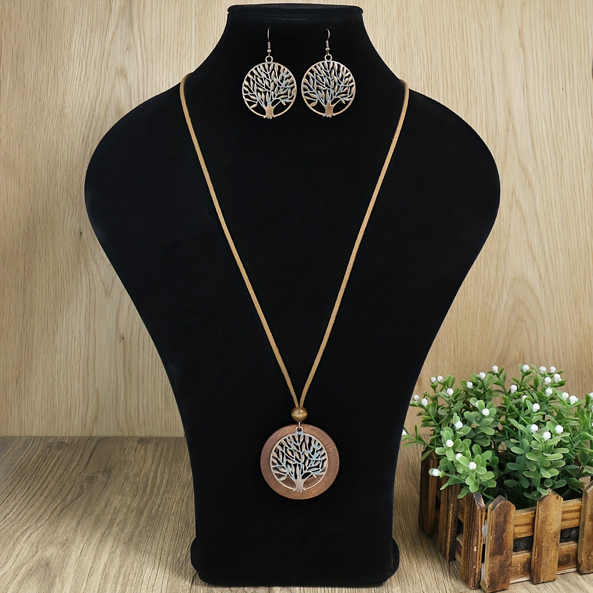 Wholesale Alloy Electroplated Bohemian Geometric Hollow Life Tree Earrings and Necklace Set for Everyday Chic Jewelry