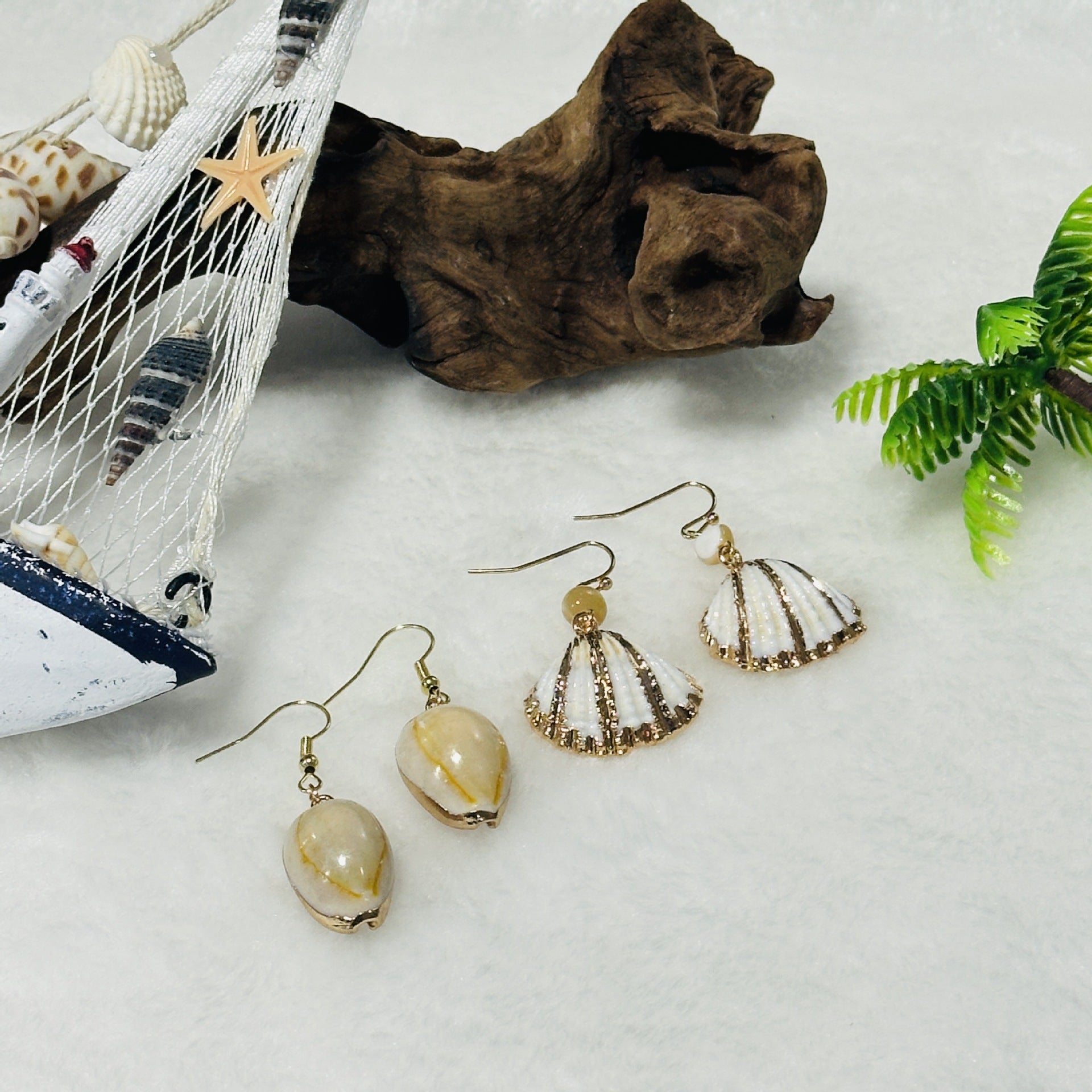 Wholesale  natural shell conch earrings