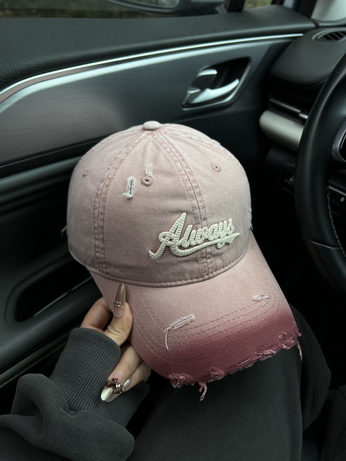 Wholesale Breaked burgundy baseball cap