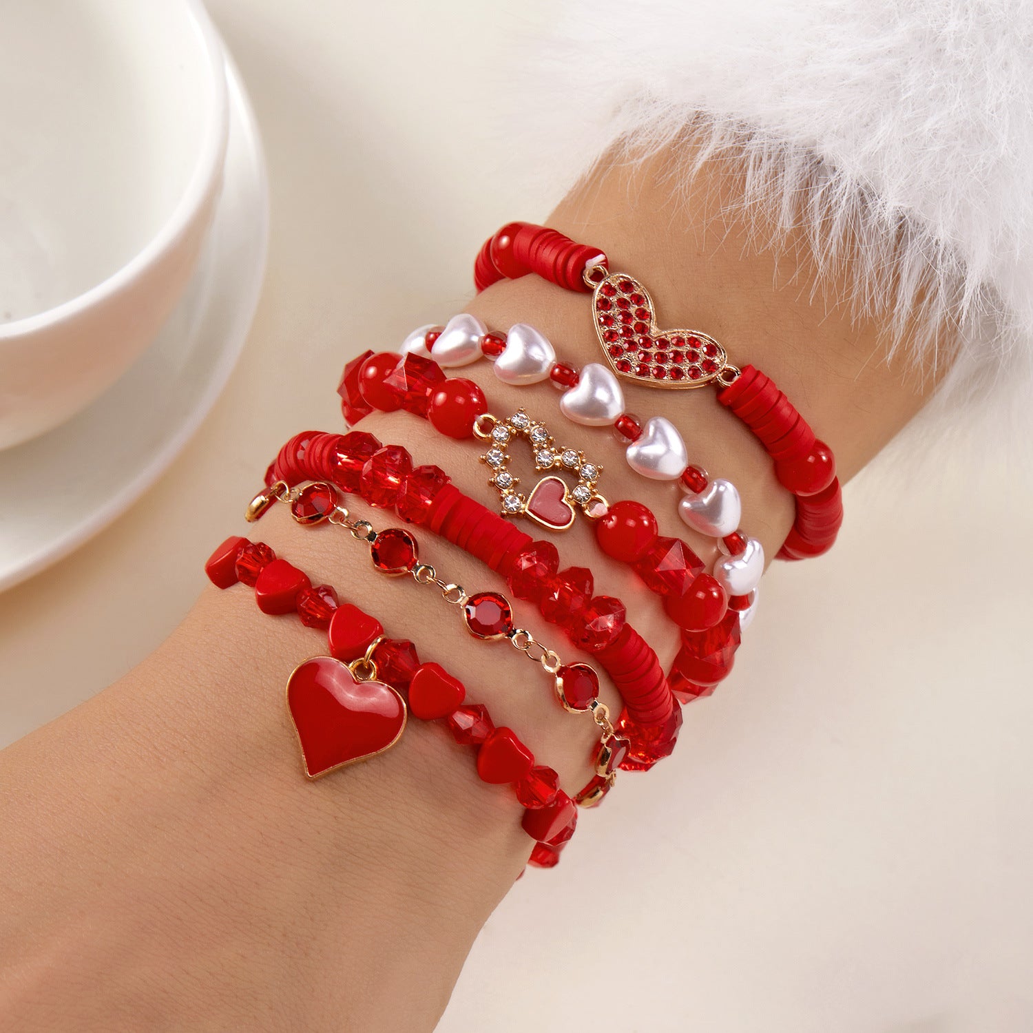 Wholesale Valentine' s Day Creative  Heart Multi-Pendant  Bracelet