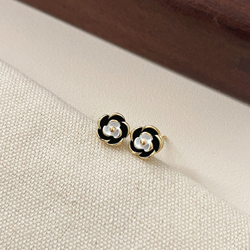 Wholesale Black Camellia Sterling Silver Light Luxury Earrings